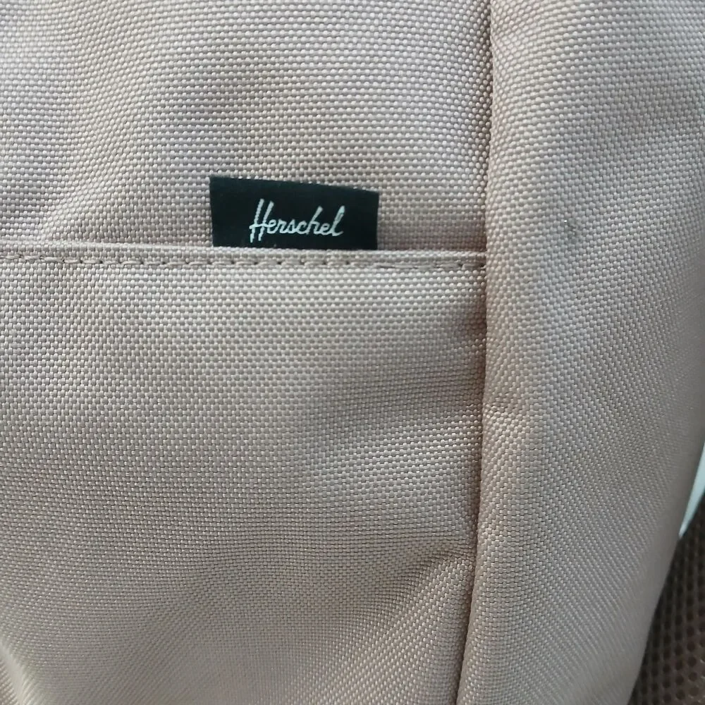 The Herschel Classic 2L Unisex Mauve Dusty Pink Ash Rose Bookbag Backpack